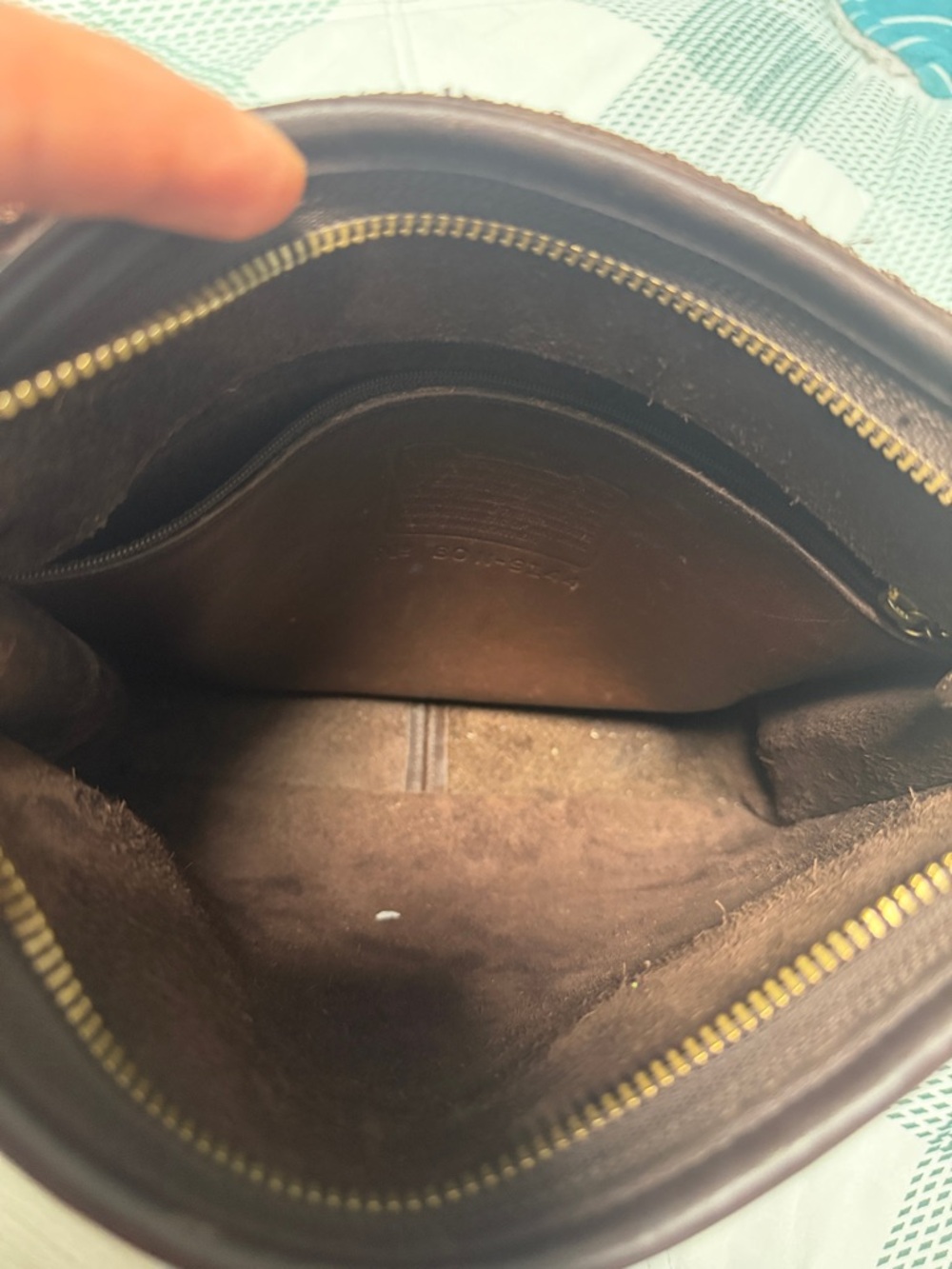 Coach Dark Brown Leather Messenger Bag with Gold Hardware vintage - Picture 5 of 15